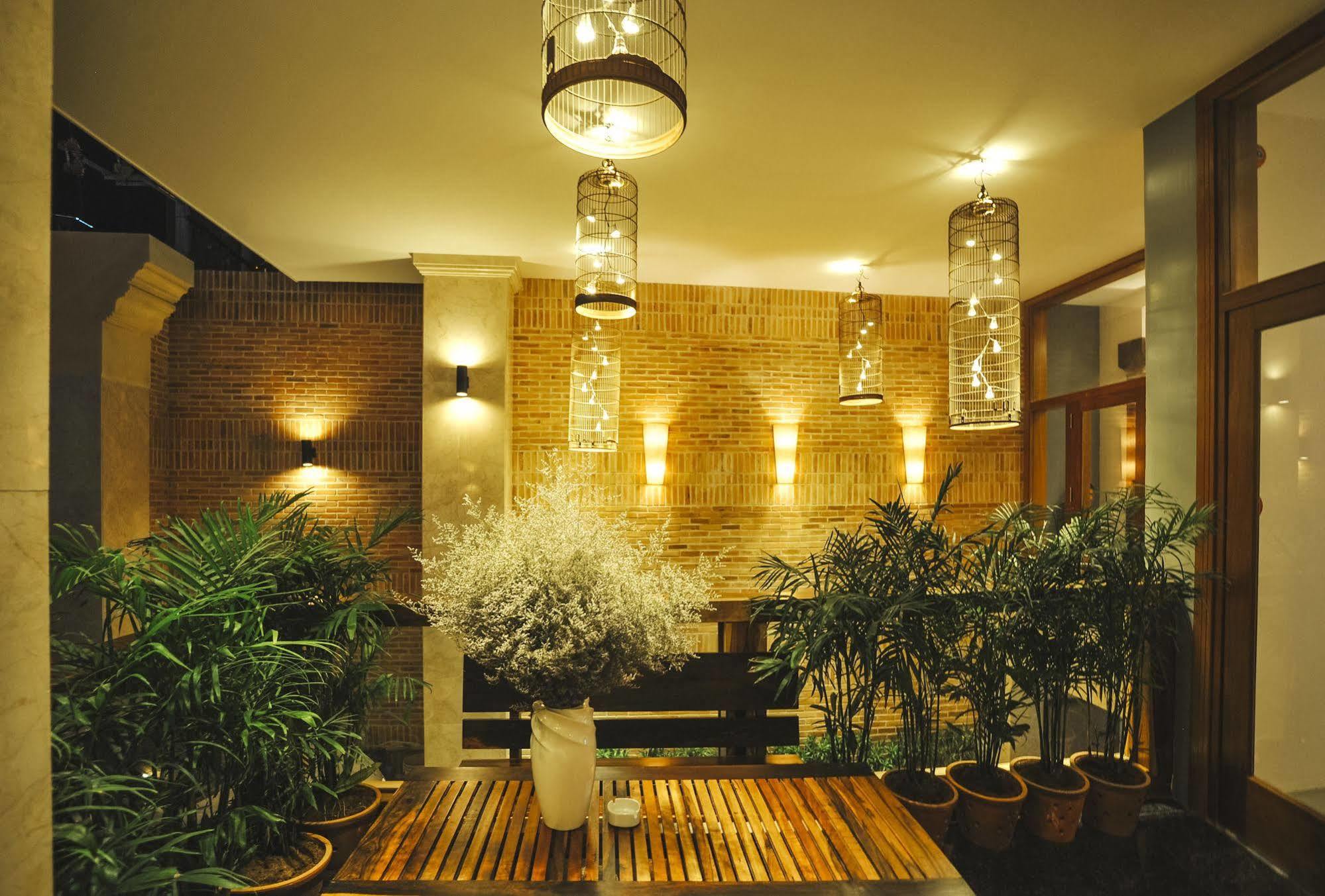 Seasing Boutique Hotel На Транг Екстериор снимка